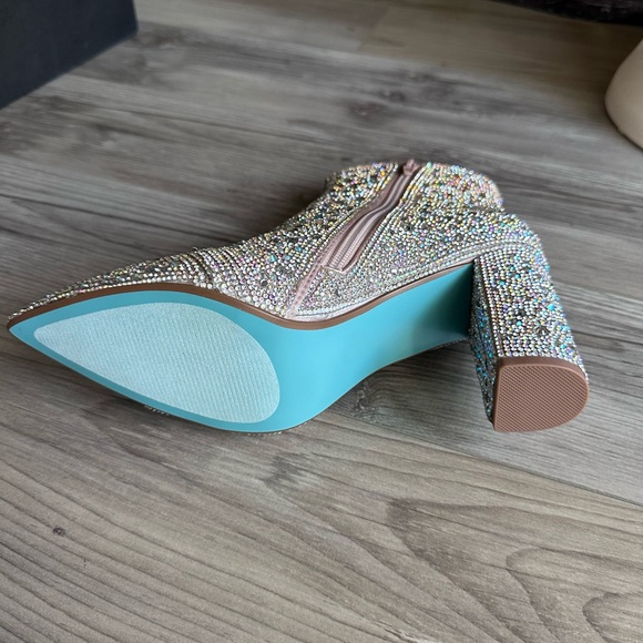 Betsy Johnson CADY Rhinestones bootie NIB - Picture 9 of 14